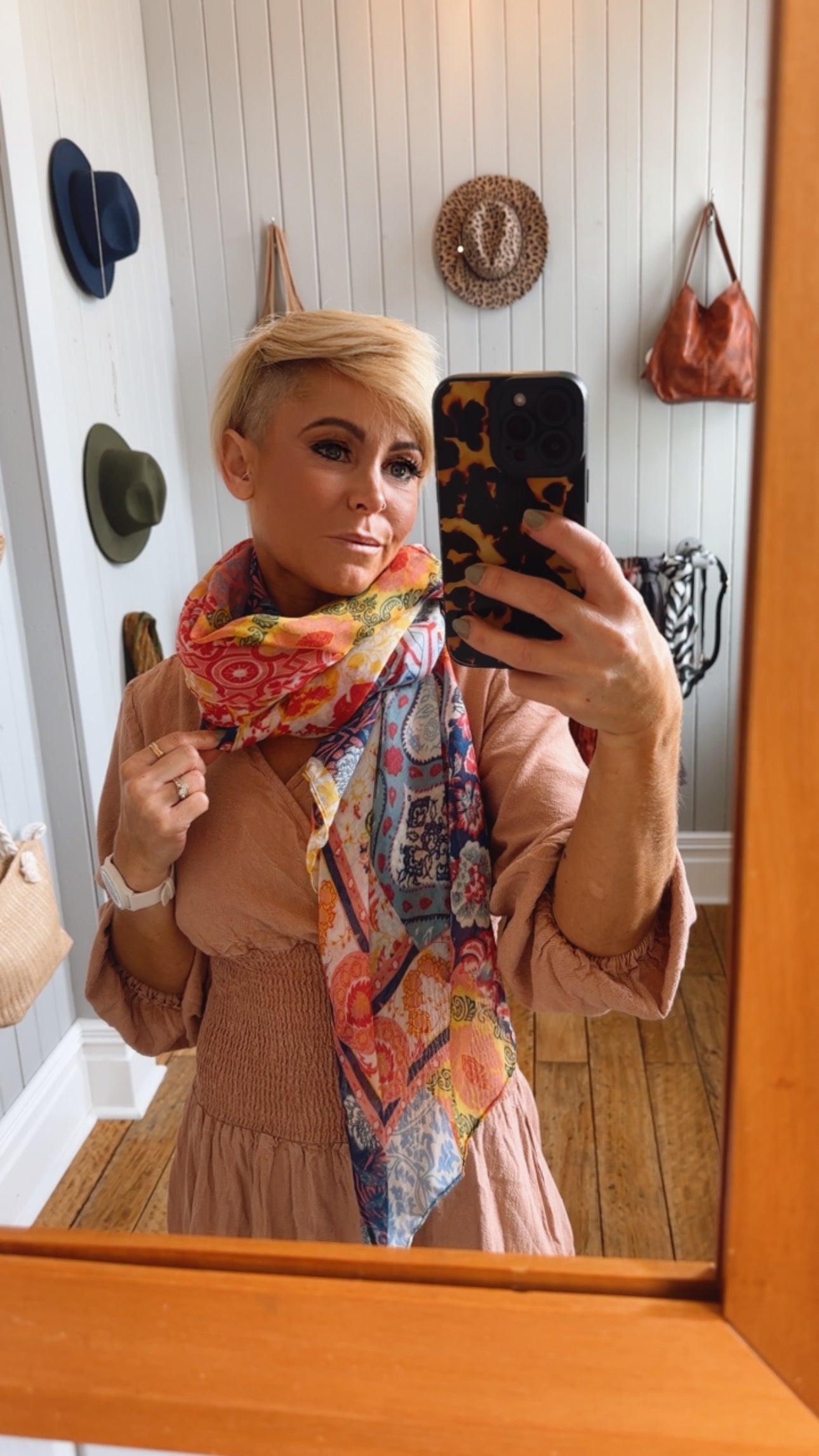 Filigree Print Bright Scarf