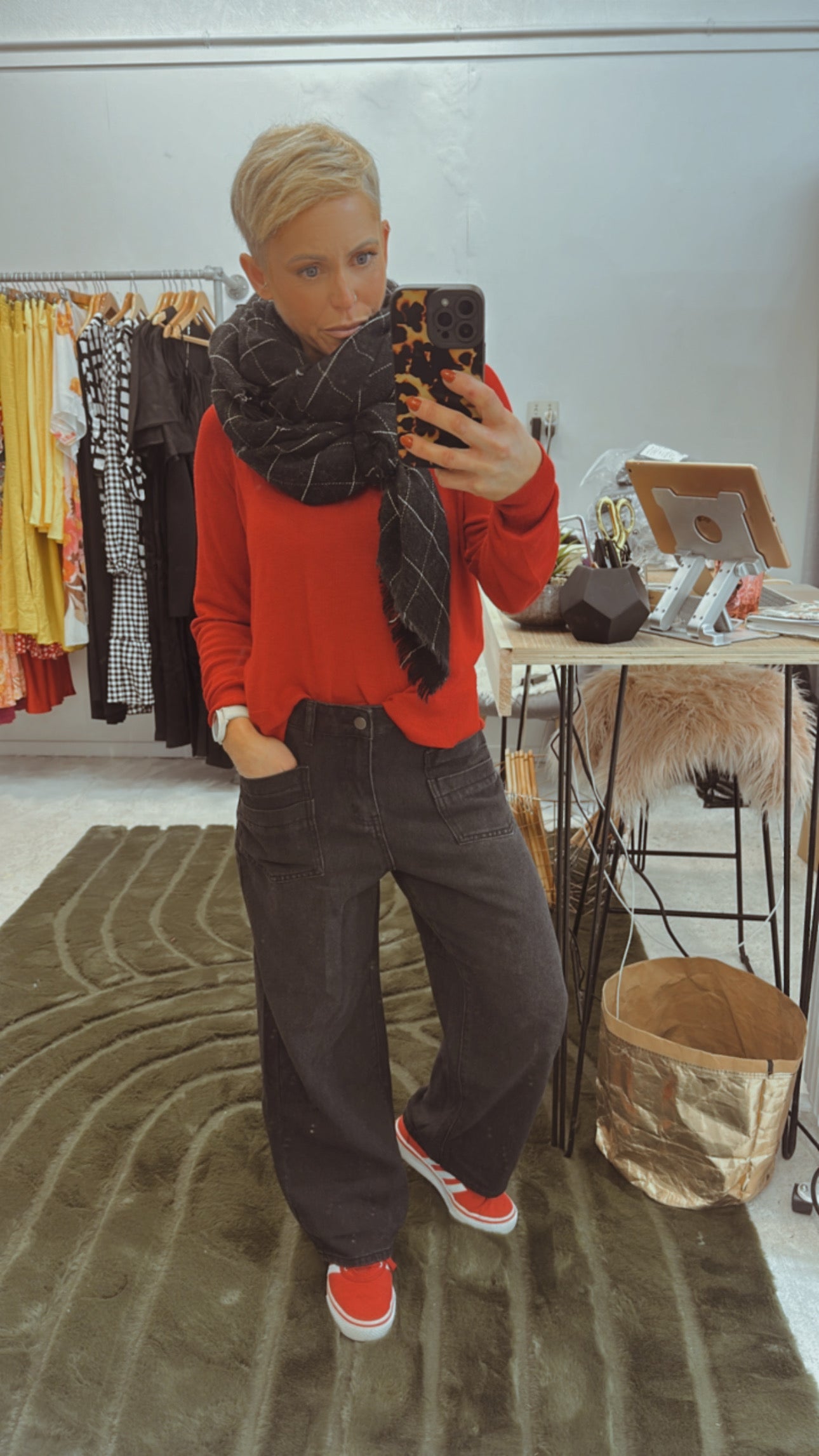Double front pocket wide leg jeans