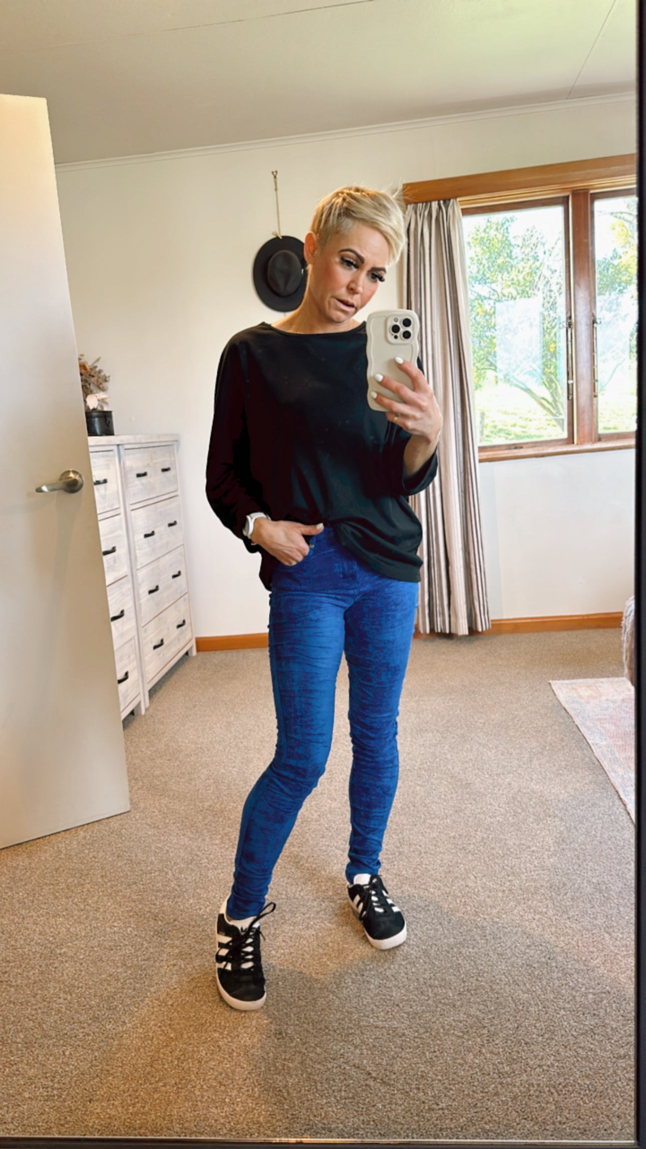 Refuge cobolt blue stretch suede jeans