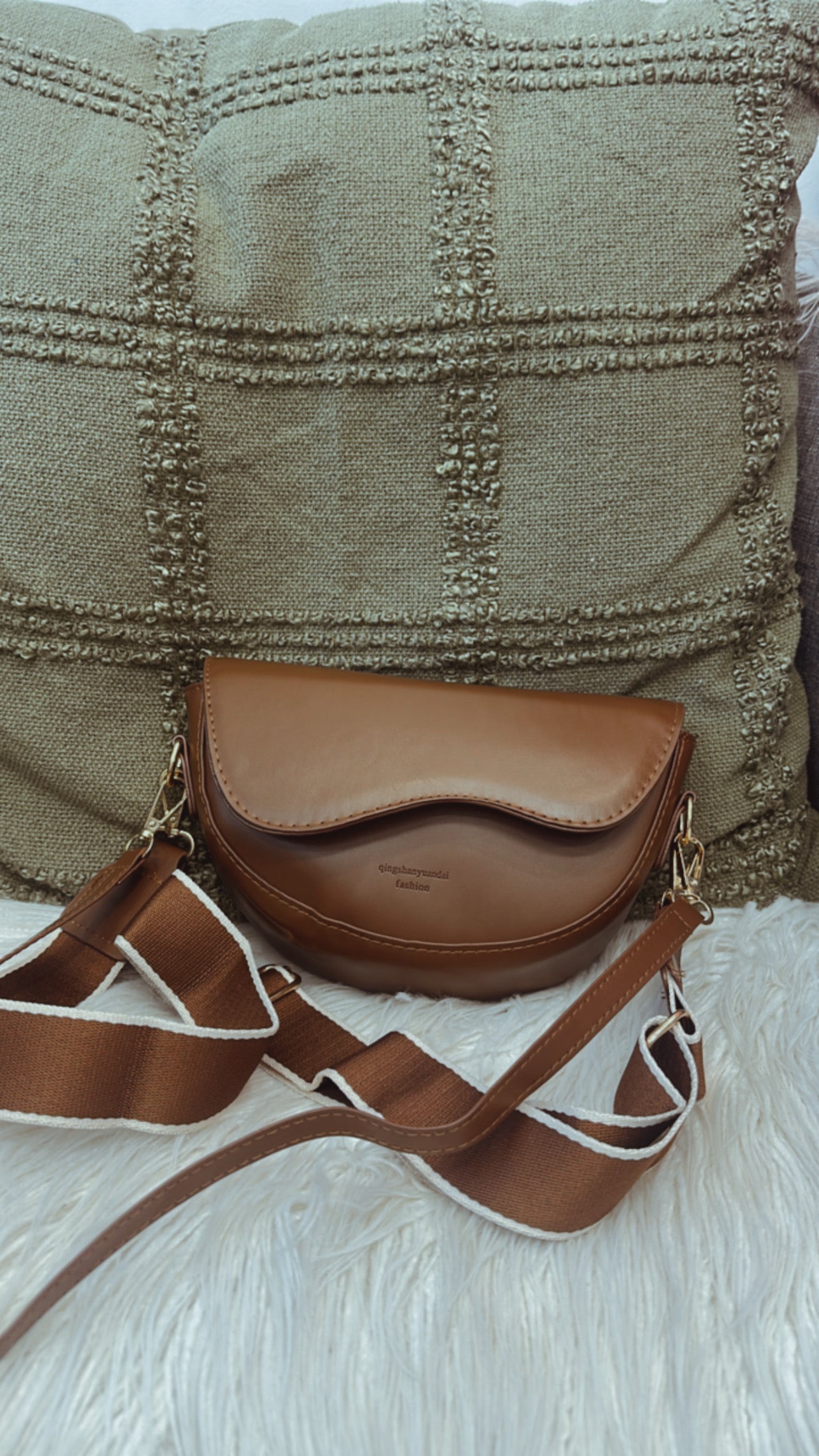 Brown crossbody solid purse