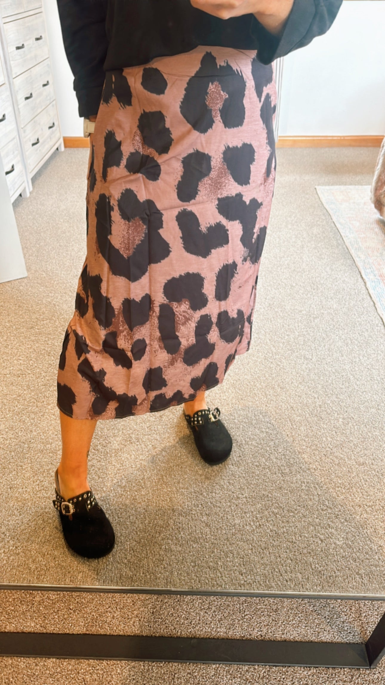 Leopard print midi skirt