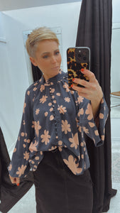 So Instyle Winter bloom blouse