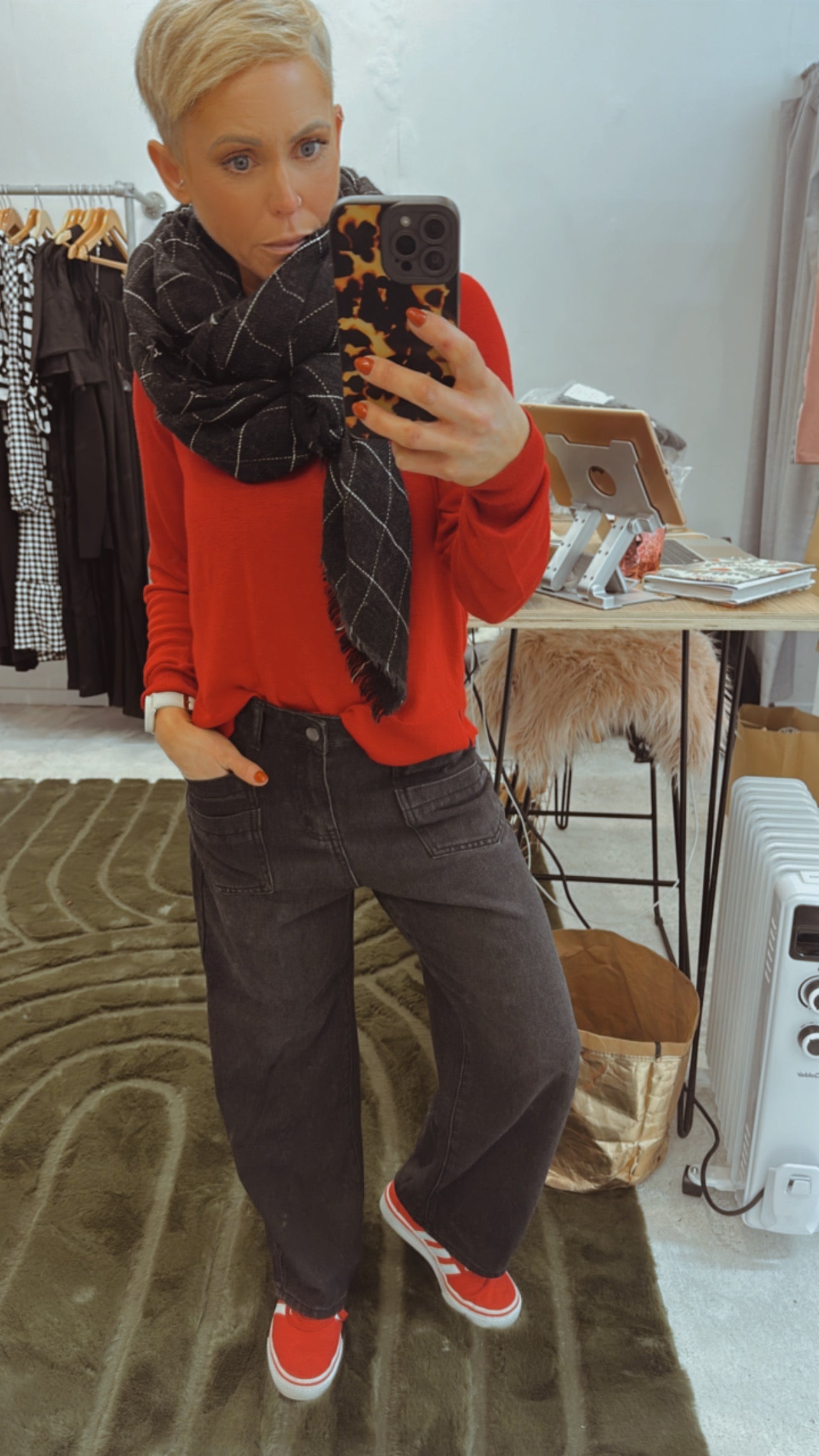 Double front pocket wide leg jeans