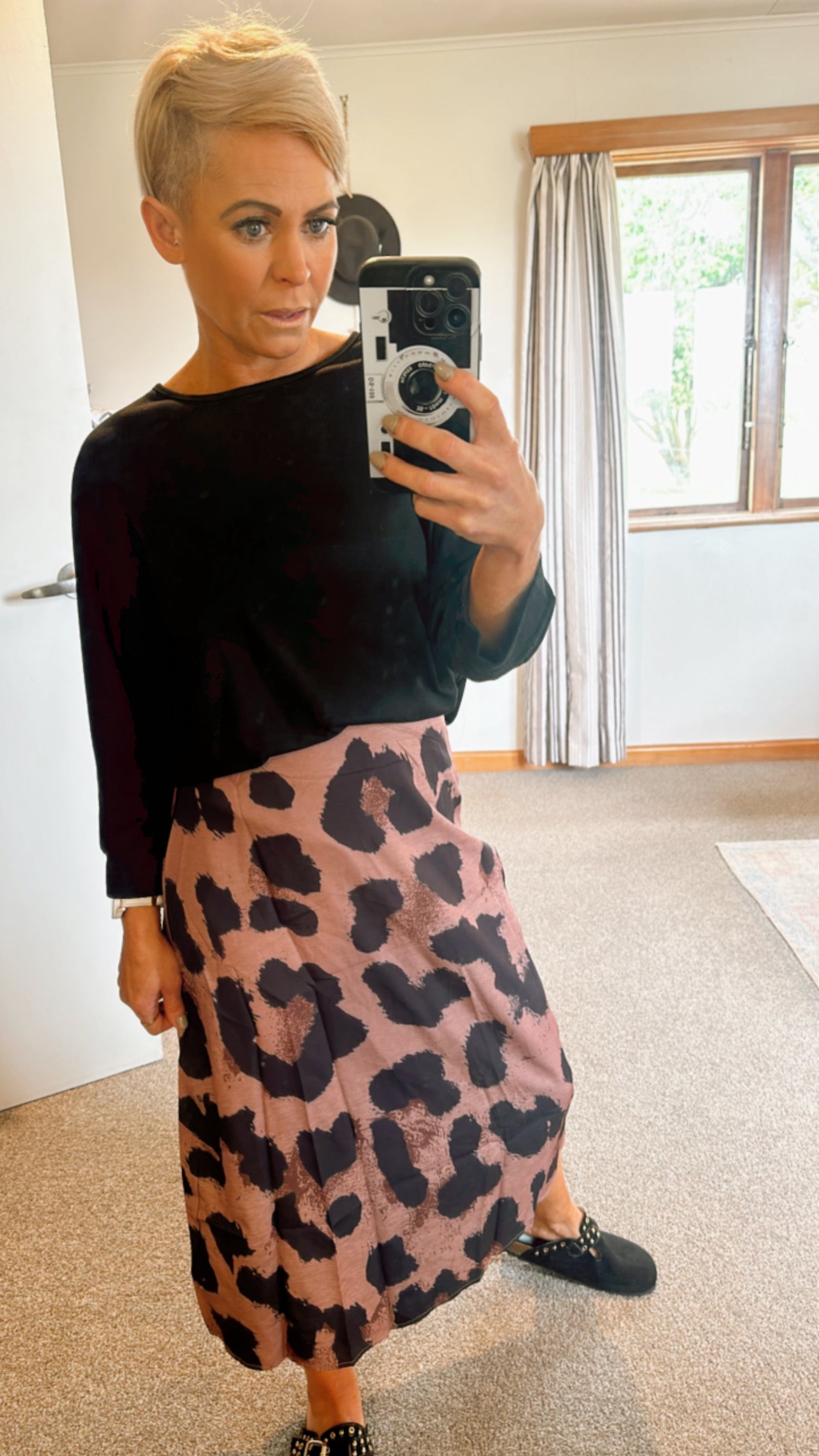 Leopard print midi skirt