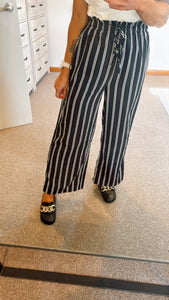 Wide leg paperbag waist striped pants