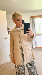 Button back detail collared coat