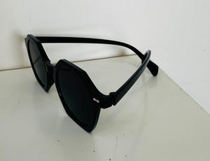 Geo round sunnies