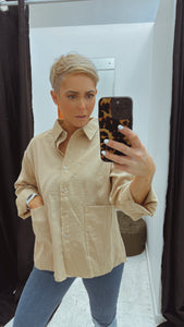 Double front pocket collared shirt