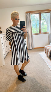 Butterfly sleeve smock stripe print dress