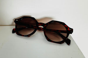 Geo round sunnies