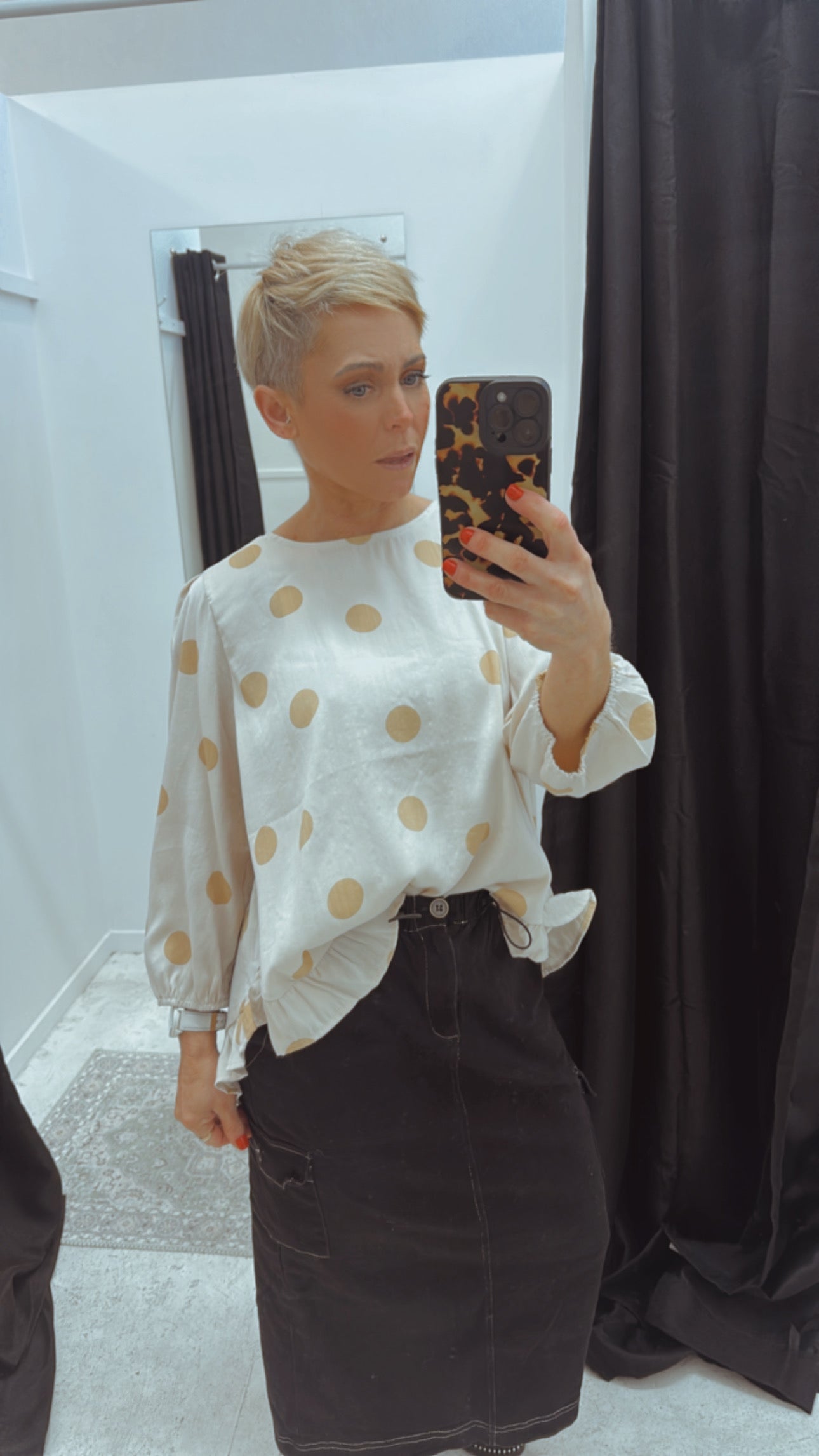 So Instyle Big dot frill sleeve top