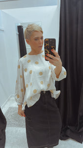 So Instyle Big dot frill sleeve top