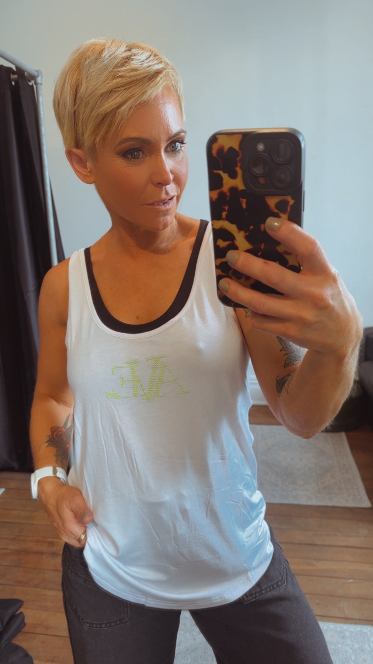 Refuge AVE micro stud lime tank