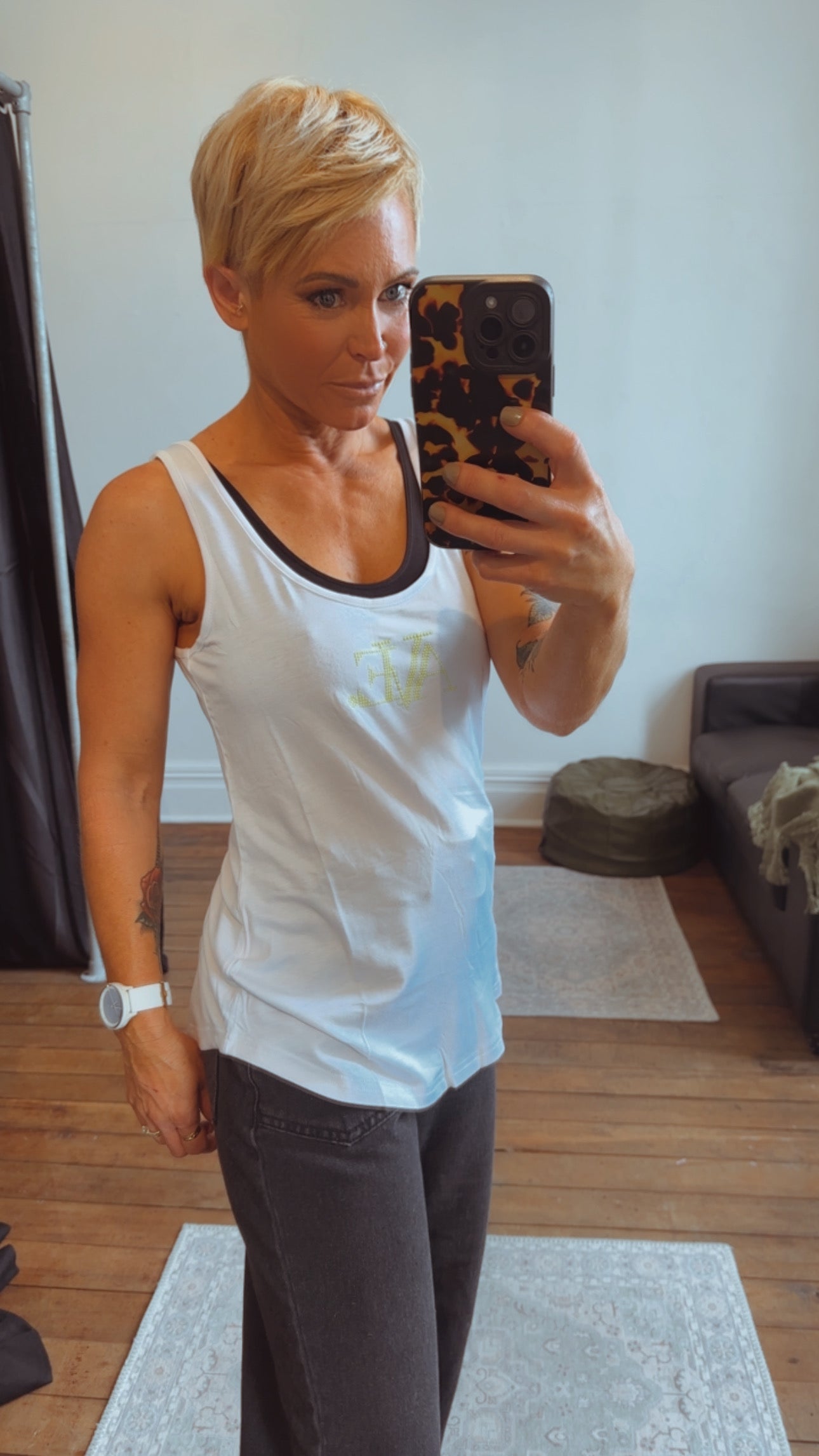 Refuge AVE micro stud lime tank