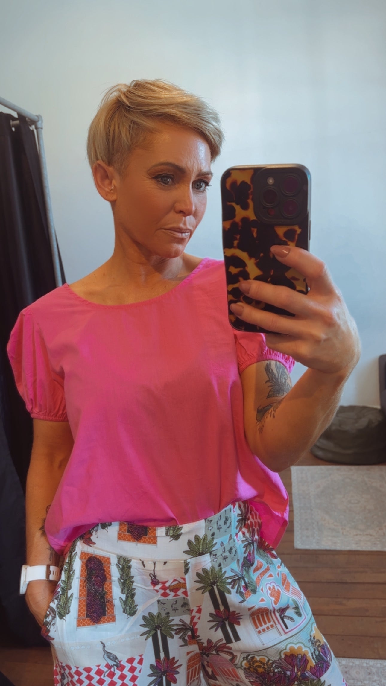 So Instyle Cotton Puff Sleeve Back Hole Top