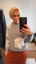 Wool Blend Side Flower Pattern Jumper Grey