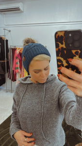 Pom pom beanie- navy