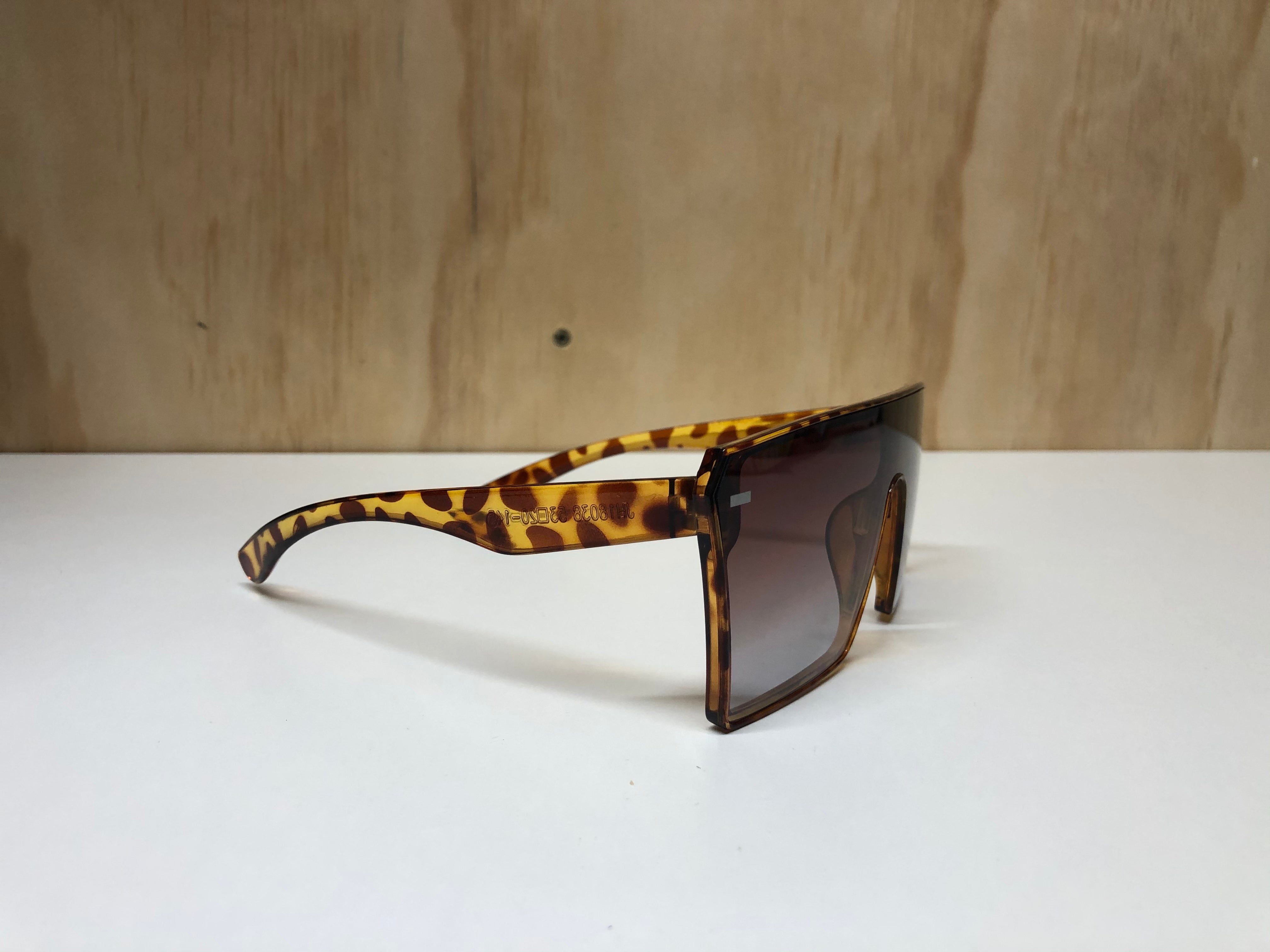 Tinkup Sunnies Oversize square flat