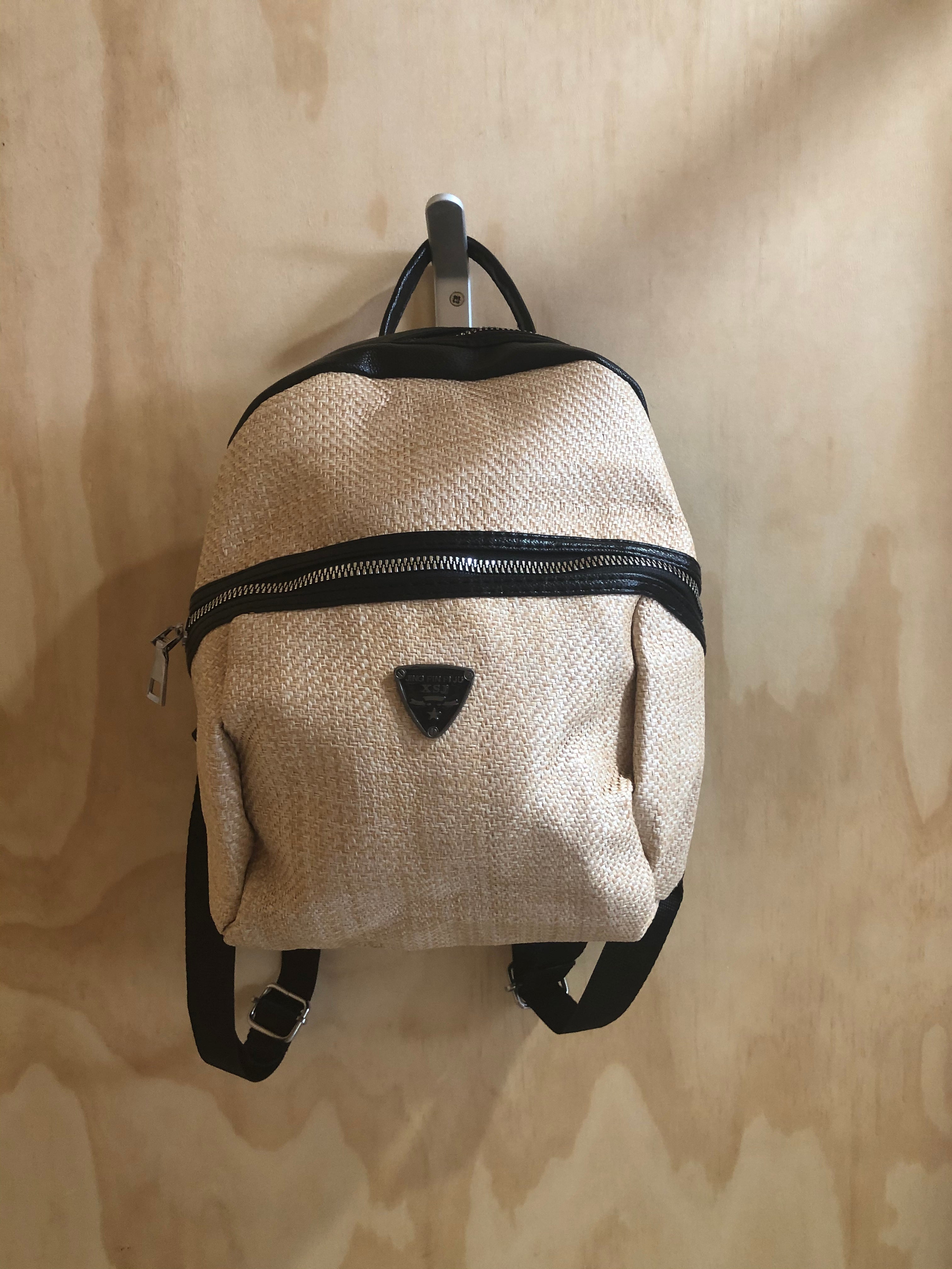 Woven mini back pack