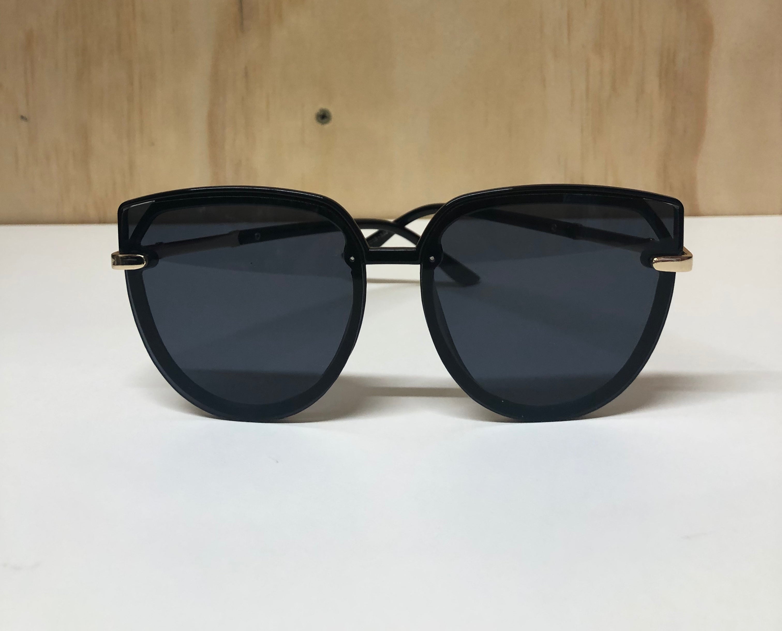 Tinkup Sunnies Cat eye shape high st