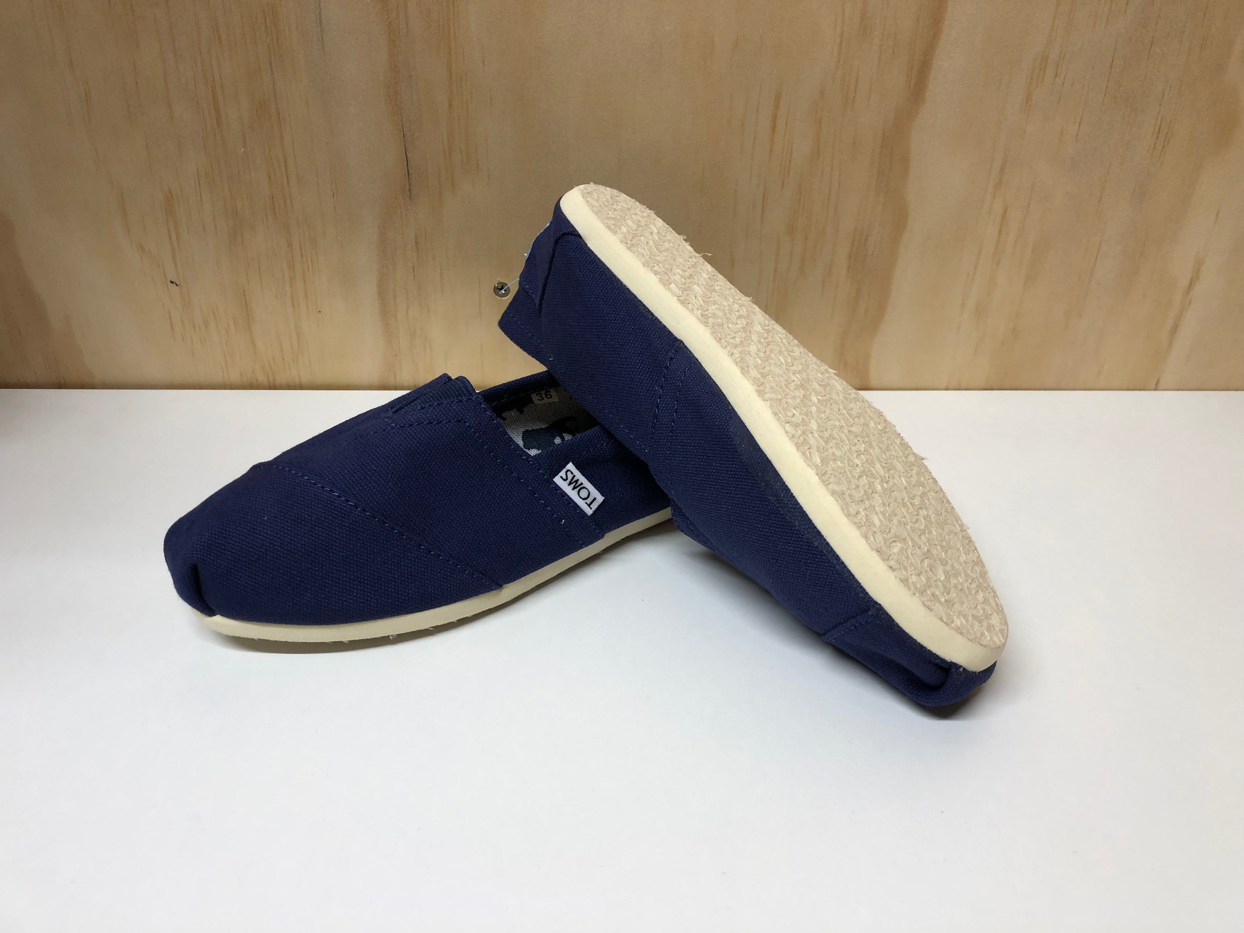 Toms flats- full navy