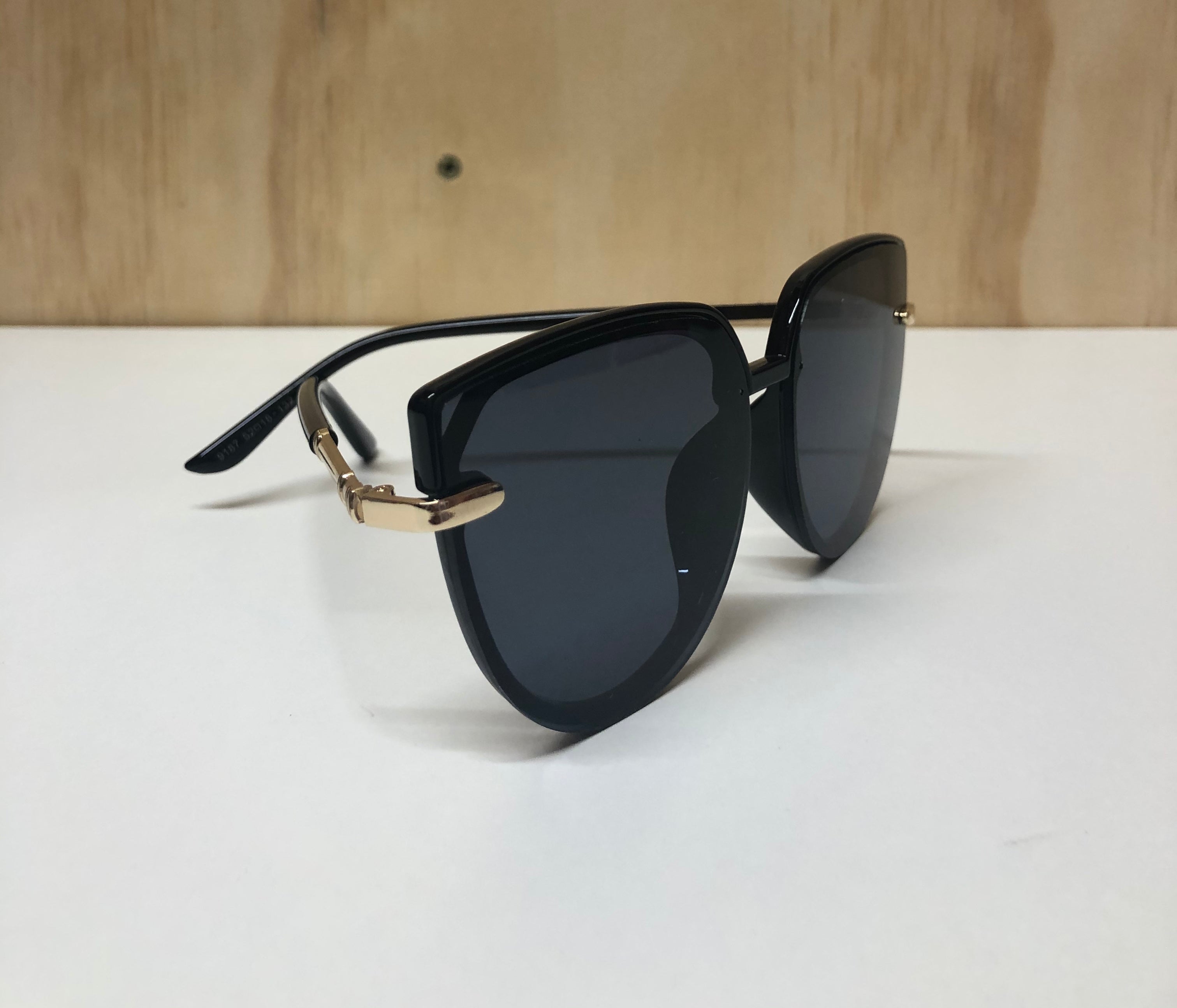 Tinkup Sunnies Cat eye shape high st