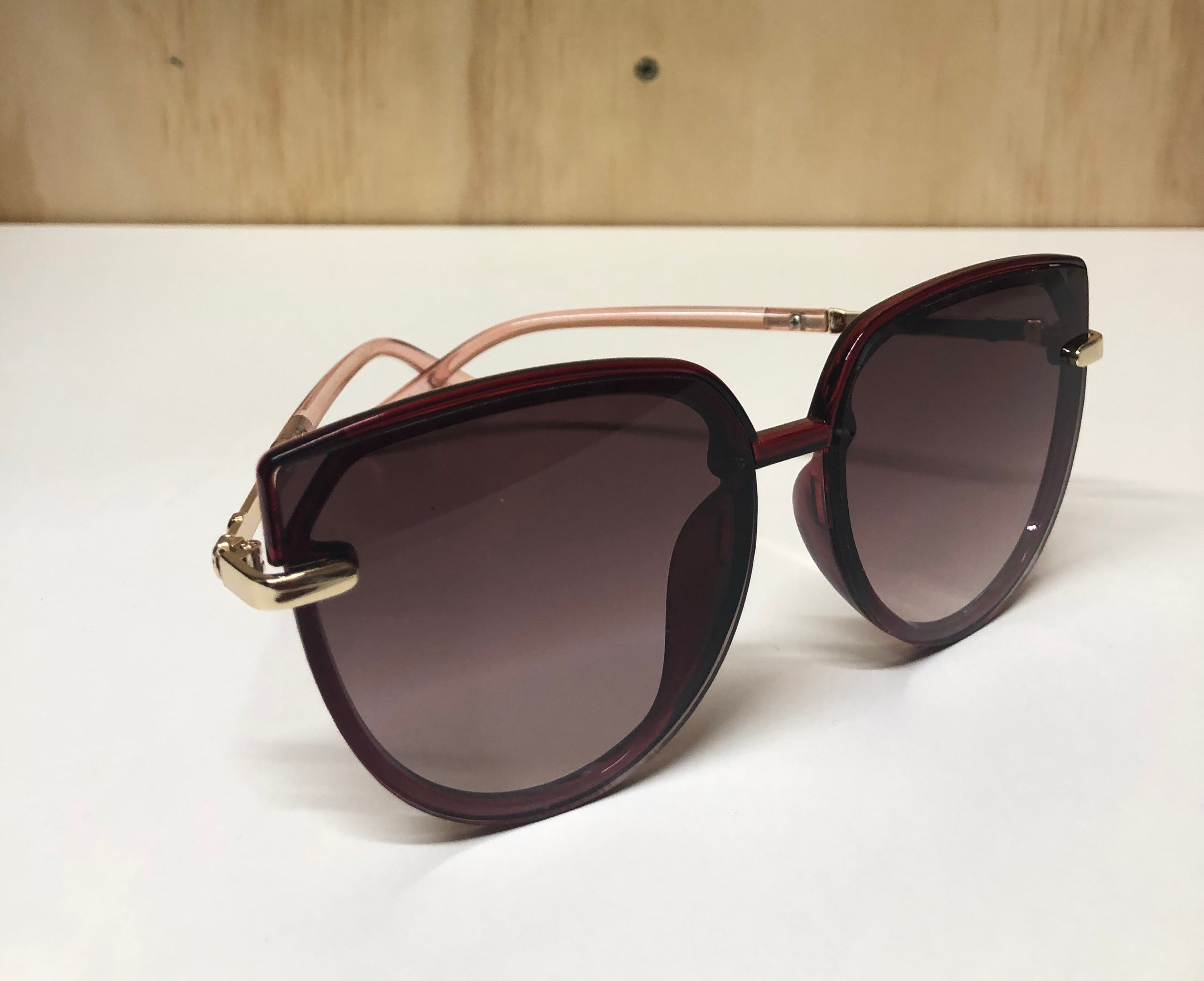 Tinkup Sunnies Cat eye shape high st