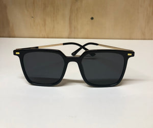 Tinkup Sunnies Vintage square shape- black