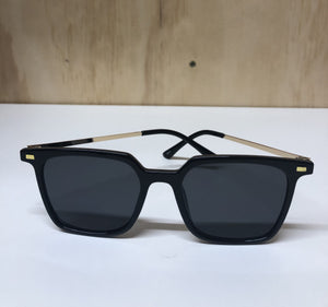 Tinkup Sunnies Vintage square shape- black