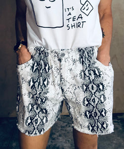 Snake print cuff shorts- white