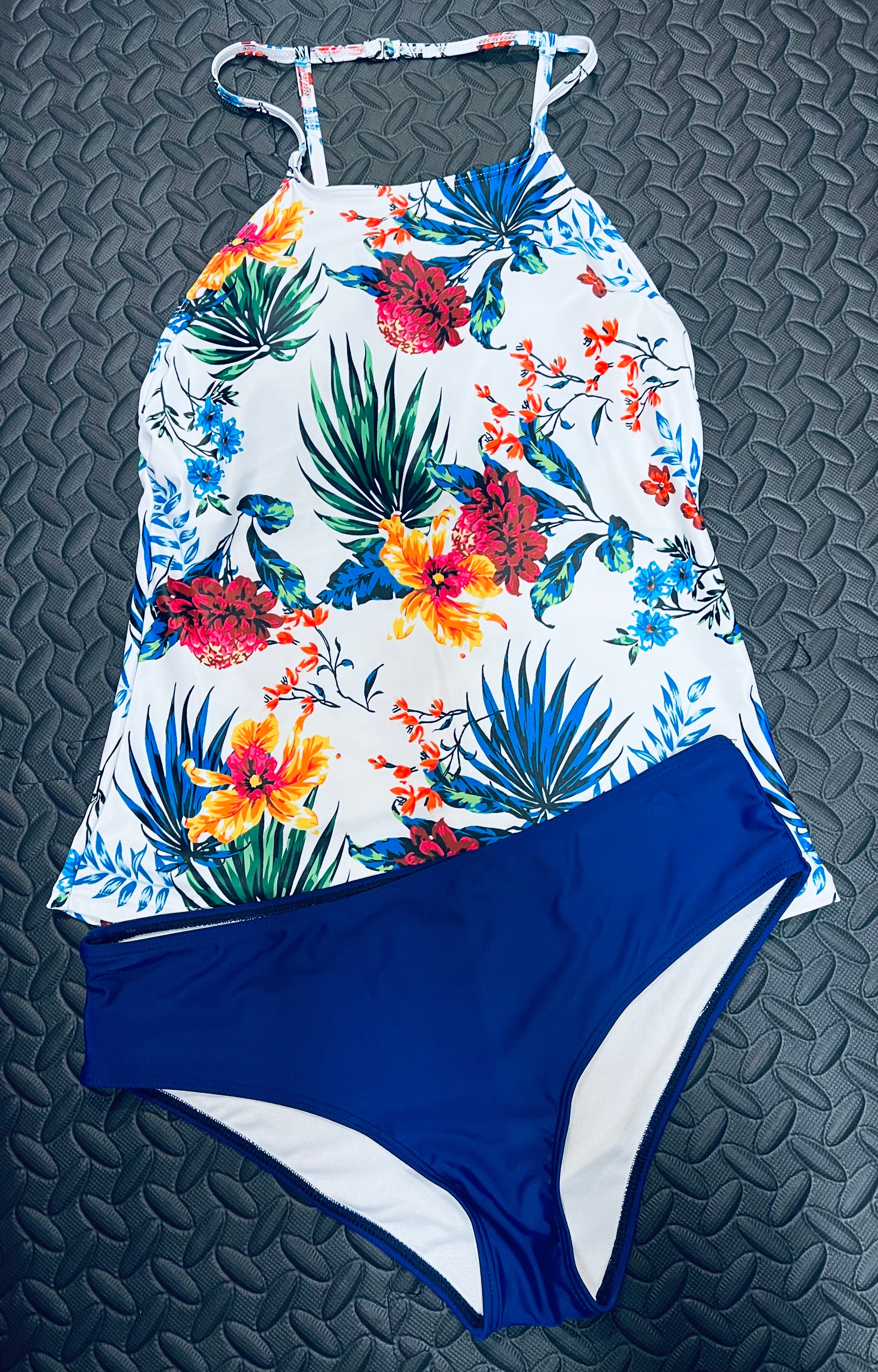 Tropical print tankini swimsuit