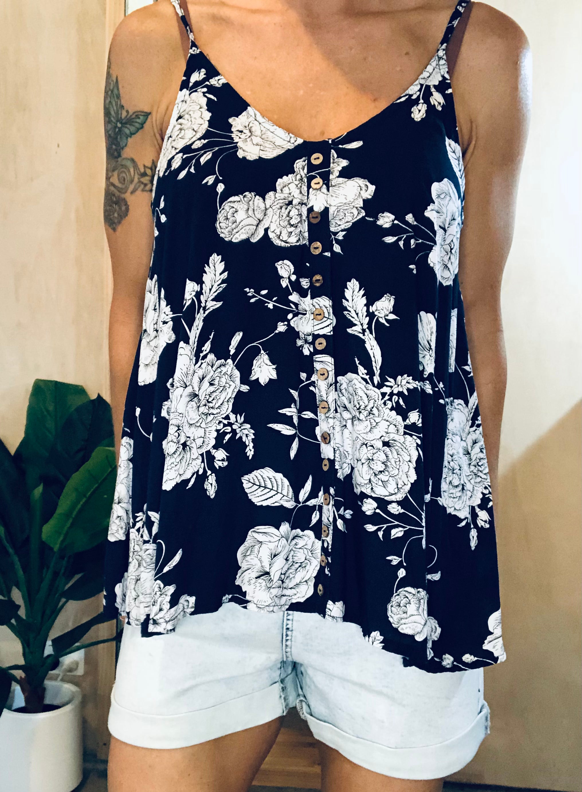 Mono flower button singlet- navy