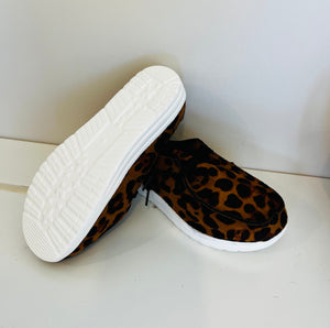 Leopard print casual shoes